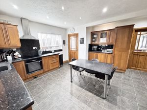 Photo 22- click for photo gallery